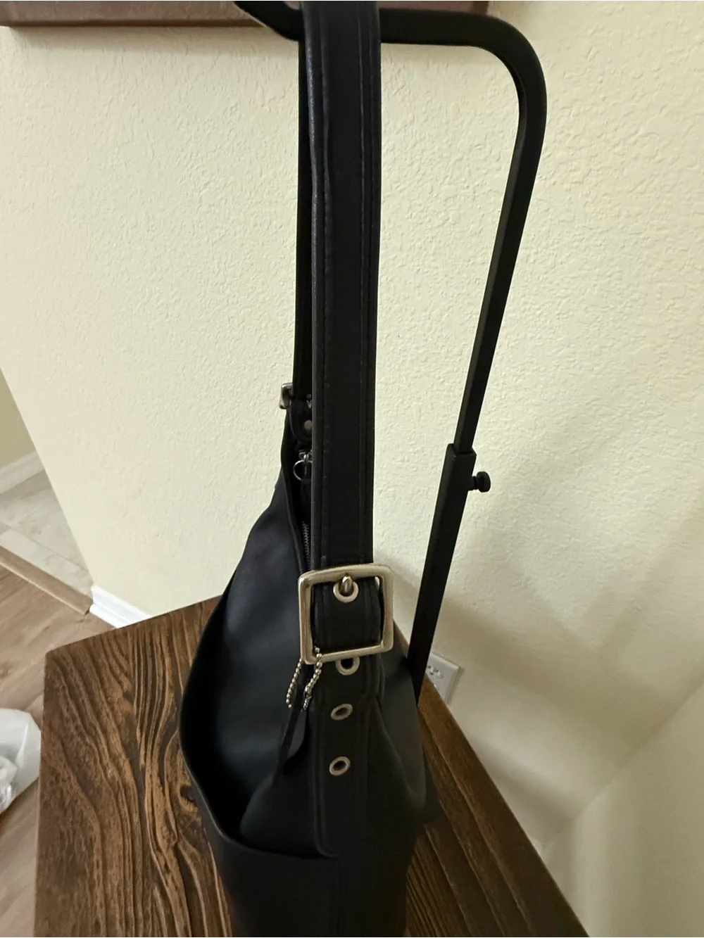 Vintage Coach Ergo Zip Hobo 9058 | Black Glove-Tanned Leather | (2000)